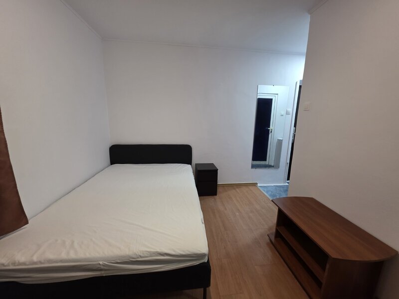 Decebal, Rond Alba Iulia, pe Moise Nicoara, renovata, mobilata si utilata,