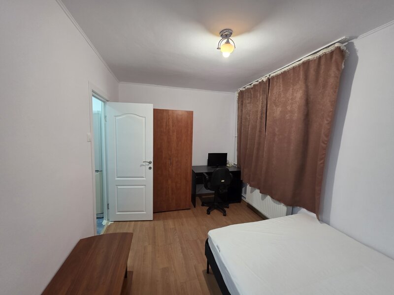 Decebal, Rond Alba Iulia, pe Moise Nicoara, renovata, mobilata si utilata,